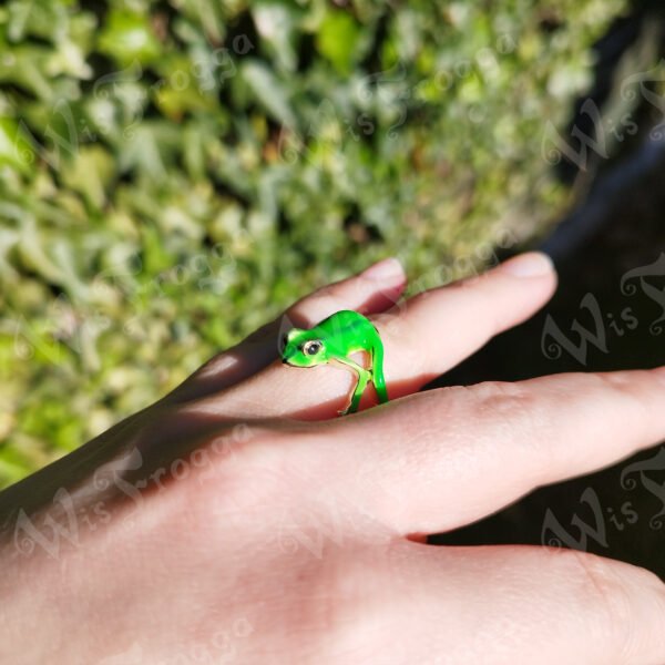frog ring wis frogga Frog Enamel Cuff Ring - Green