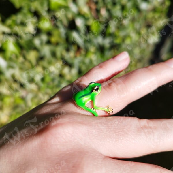 frog ring wis frogga Frog Enamel Cuff Ring - Green