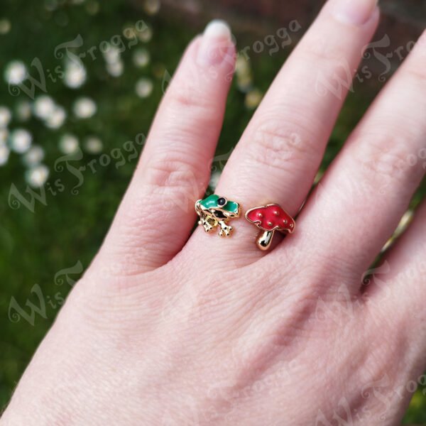 frog ring wis frogga Frog and Mushroom Enamel Ring